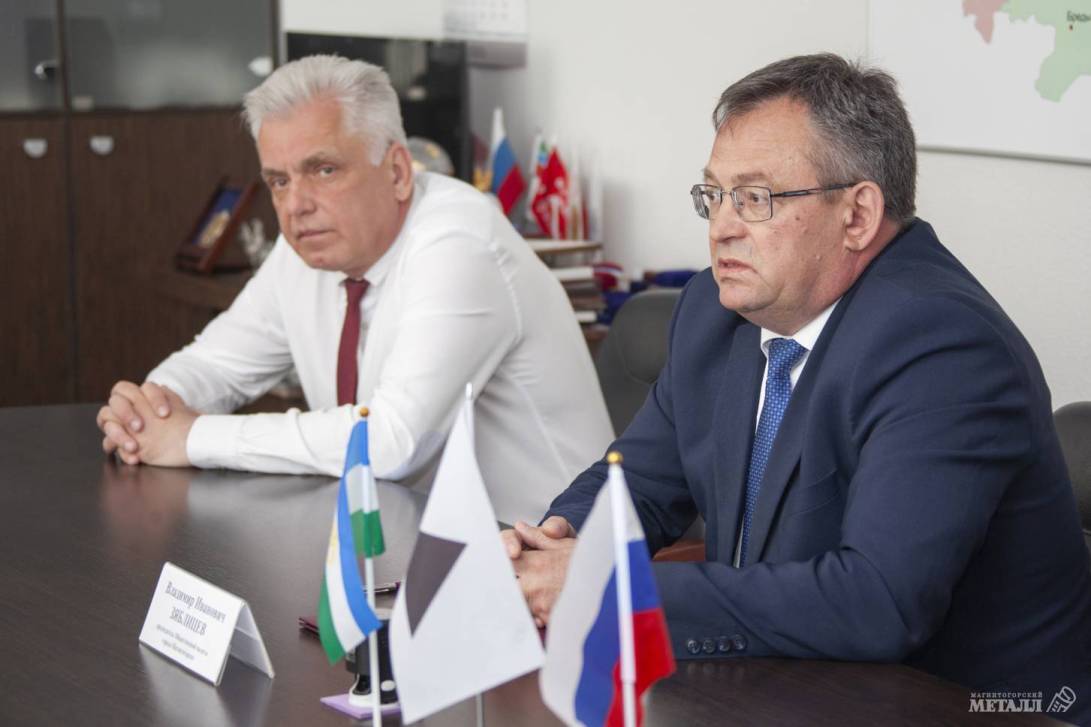 Общественные палаты Магнитогорска и Абзелиловского района Республики Башкортостан подписали соглашение о сотрудничестве. (фото 1)