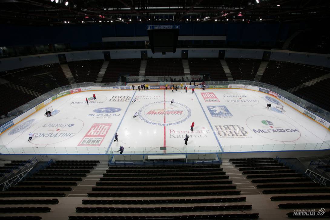 В 2007 году официальное открытие магнитогорского Ледового дворца состоялось в присутствии двух хоккейных президентов.(фото 17)