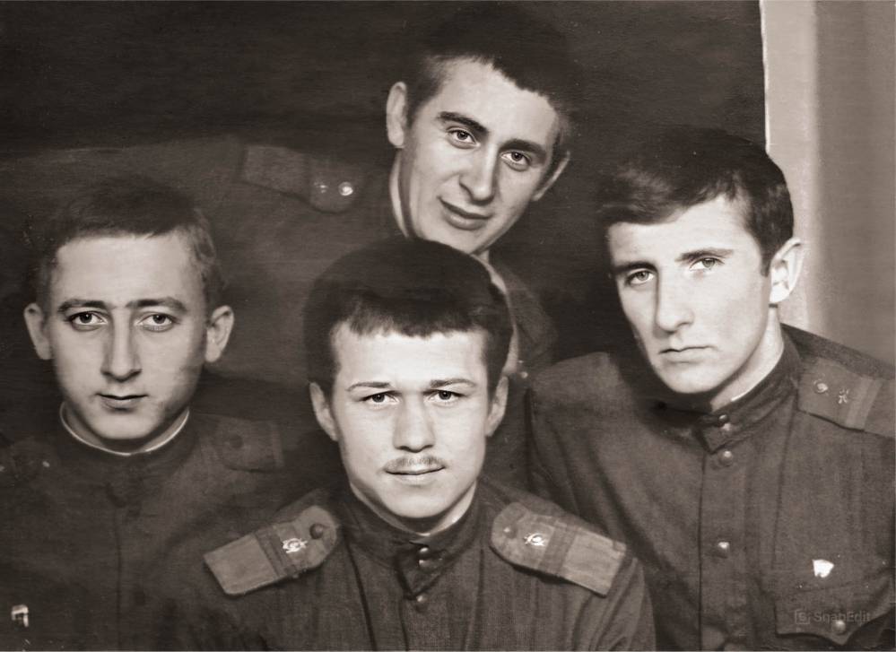 Золотой мальчик | Фотография 2