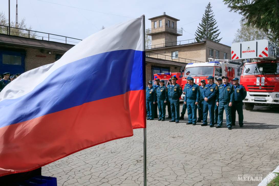Служба МЧС отмечает профессиональный праздник: 30 апреля исполняется 373 года со дня основания пожарной охраны России.(фото 4)