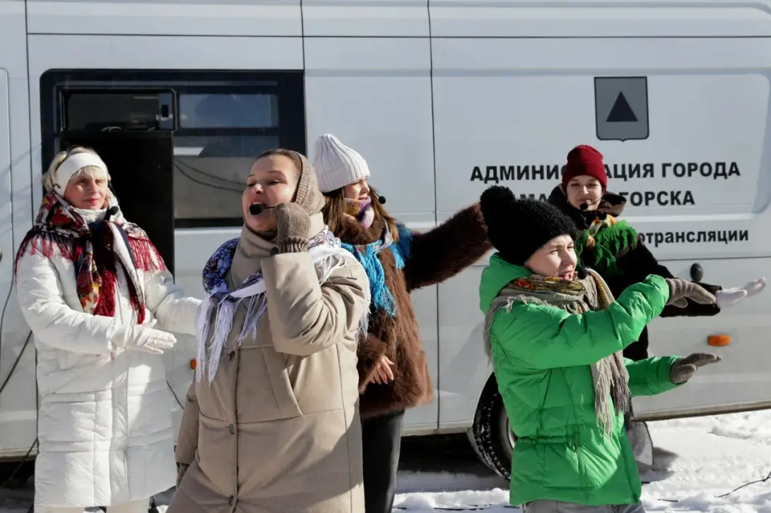 На Масленой повеселись, да блинком угостись | Фотография 7
