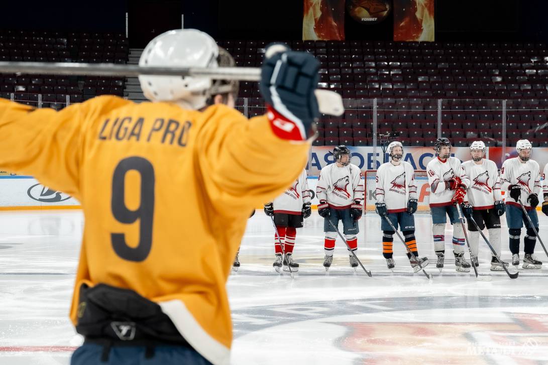 Борьба за шайбу | Фотография 6