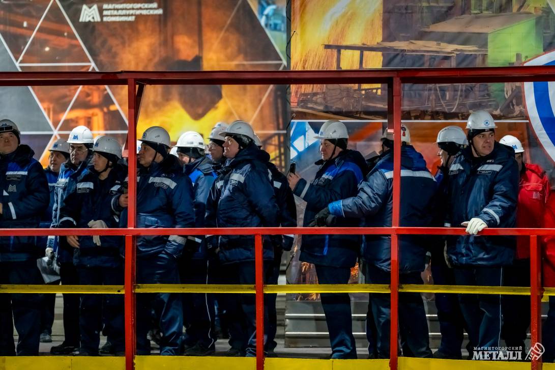 ММК выплавил 900-миллионную тонну стали | Фотография 25