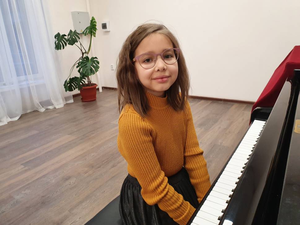 Учащиеся Детской школы искусств «Дом музыки» стали призёрами зонального конкурса юных пианистов. (фото 1)