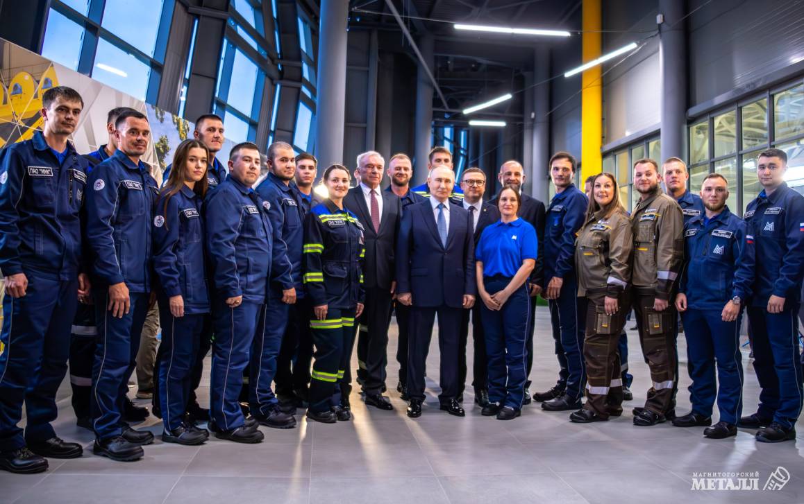 Владимир Путин вновь посетил Магнитку | Фотография 11