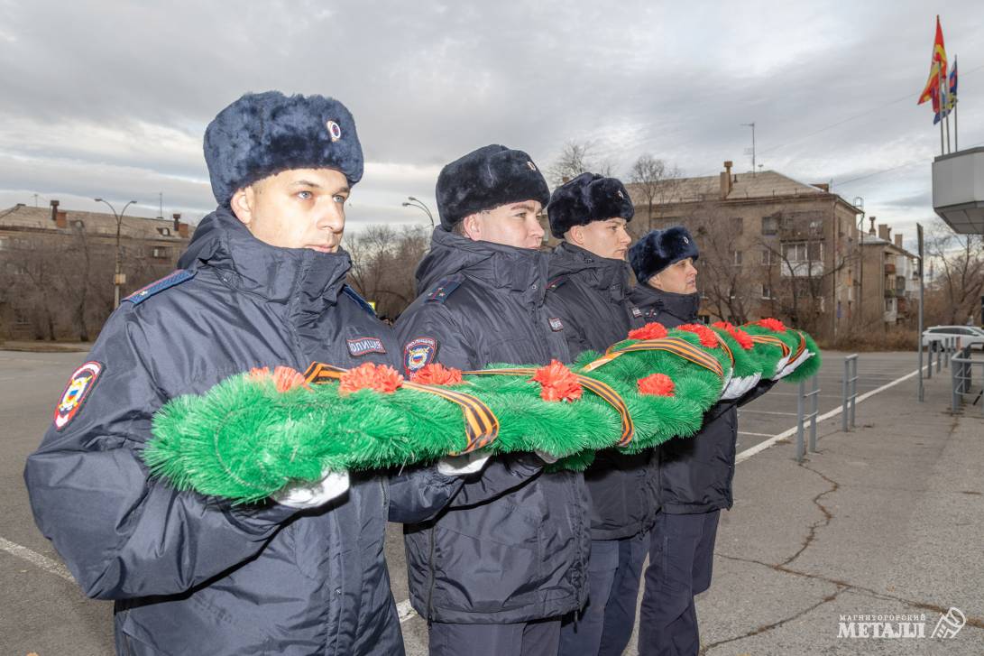 Служба дни и ночи… | Фотография 1