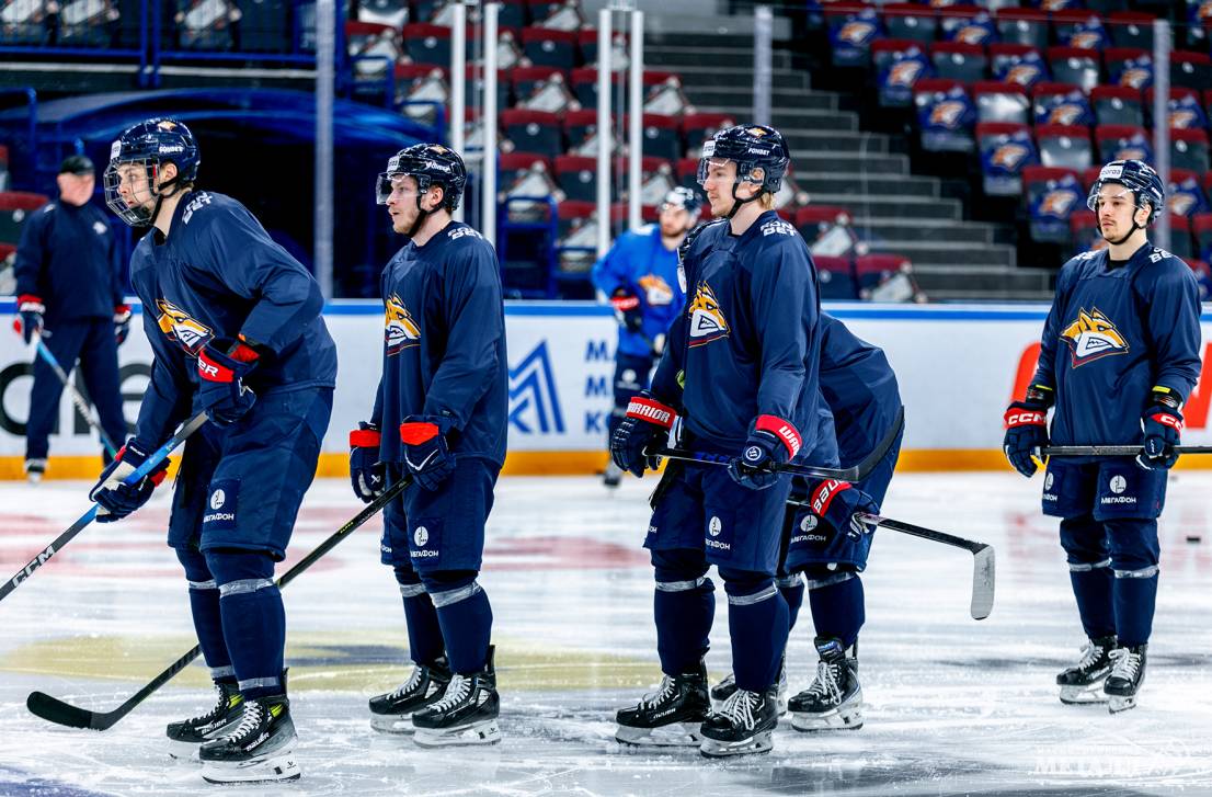 Восточная классика: противостояние и подарки болельщикам | Фотография 31