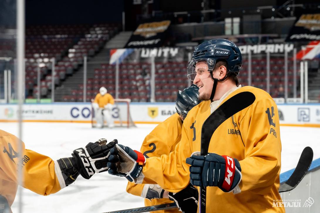 Борьба за шайбу | Фотография 18