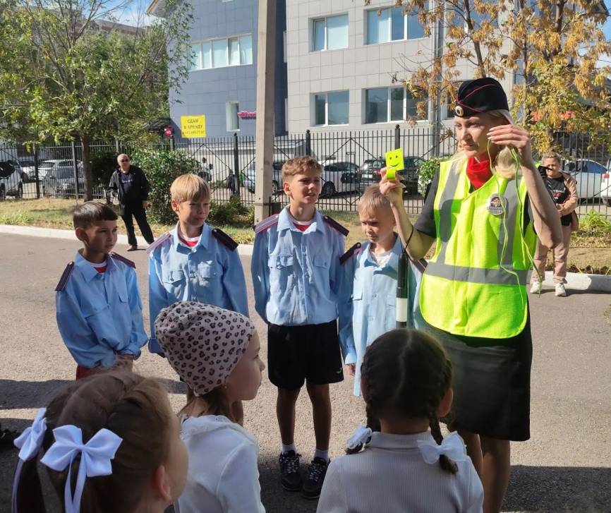 Пешеходная экскурсия для первоклассников | Фотография 2