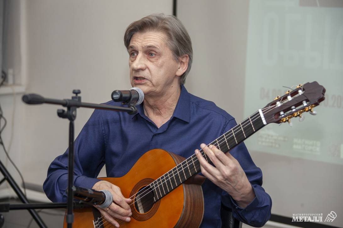 Виктор Мельников