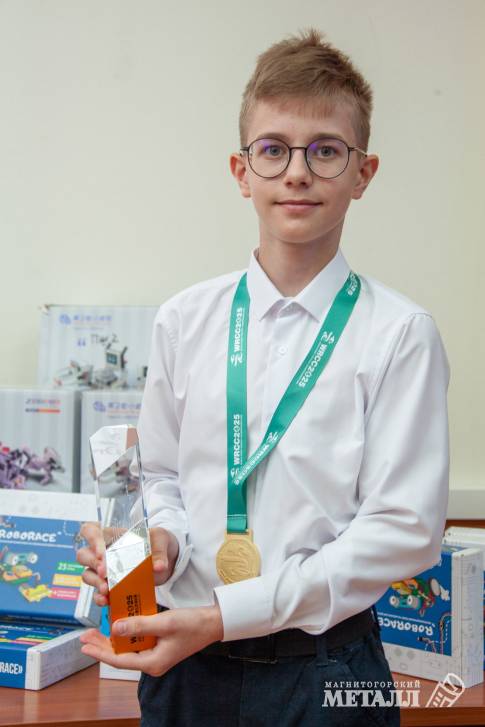 Алексей Ломацкий