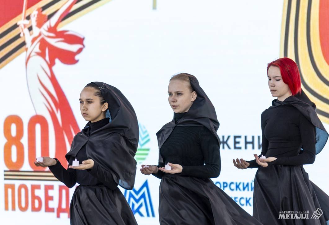 И лежит у меня на ладони незнакомая ваша рука | Фотография 18