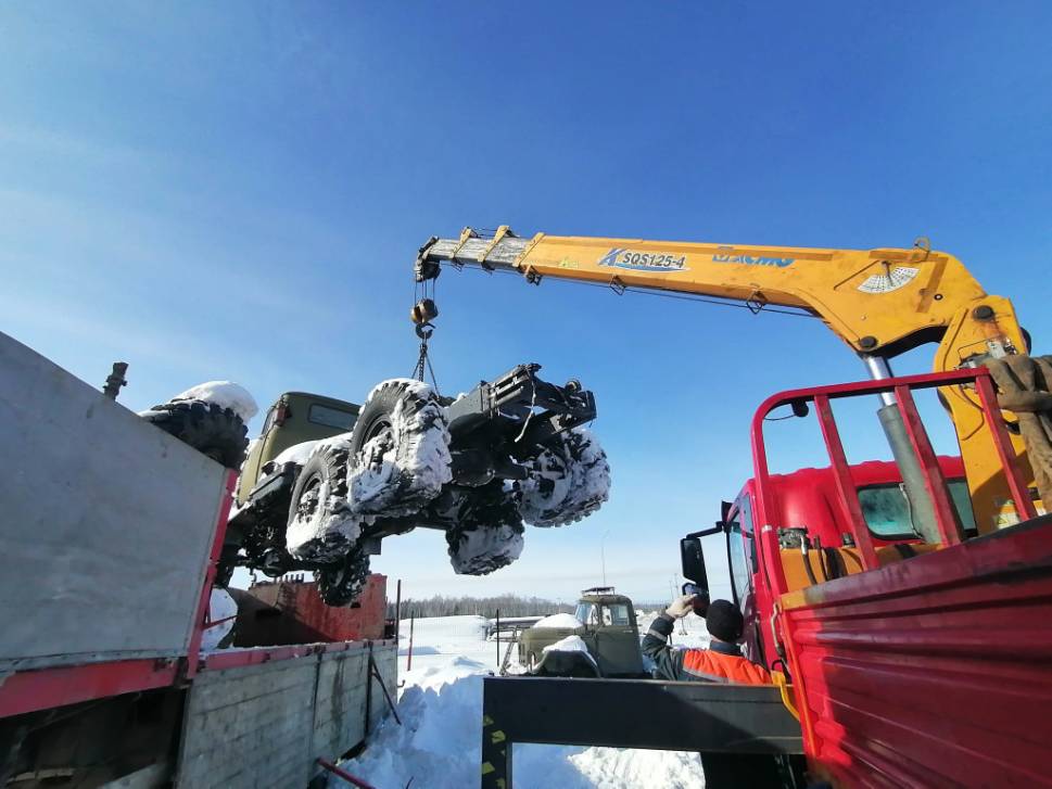 Челябинская таможня передала Росимуществу грузовики | Фотография 1