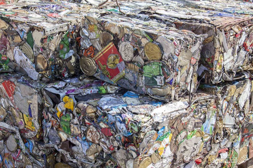 Сто футбольных полей свалок | Фотография 1