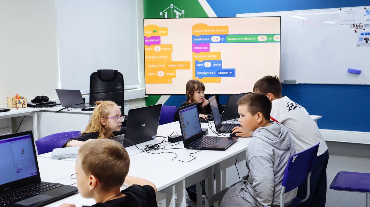 Магнитогорские школьники осваивают IT-премудрости | Фотография 3