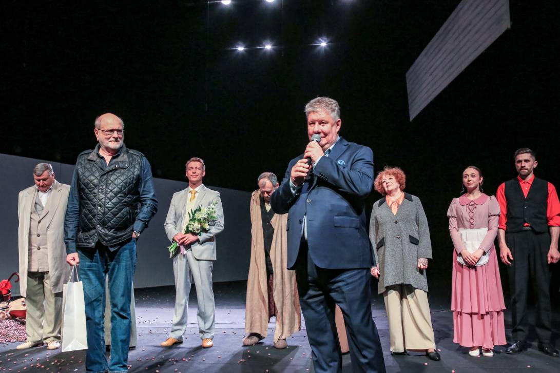 Сергей Петров, Евгений Климов и актёры ВГАДТ