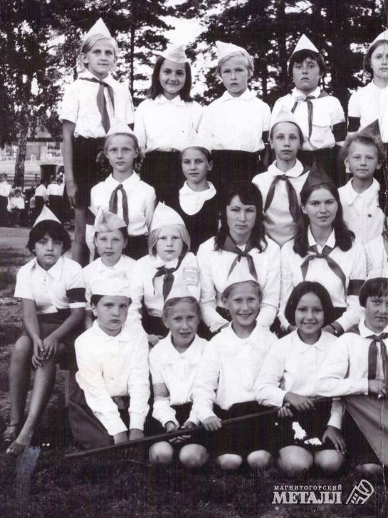 Фото предоставлены Любовью Фроловой Практика в пионерском лагере. Наталья Вергилес, Любовь Перец.