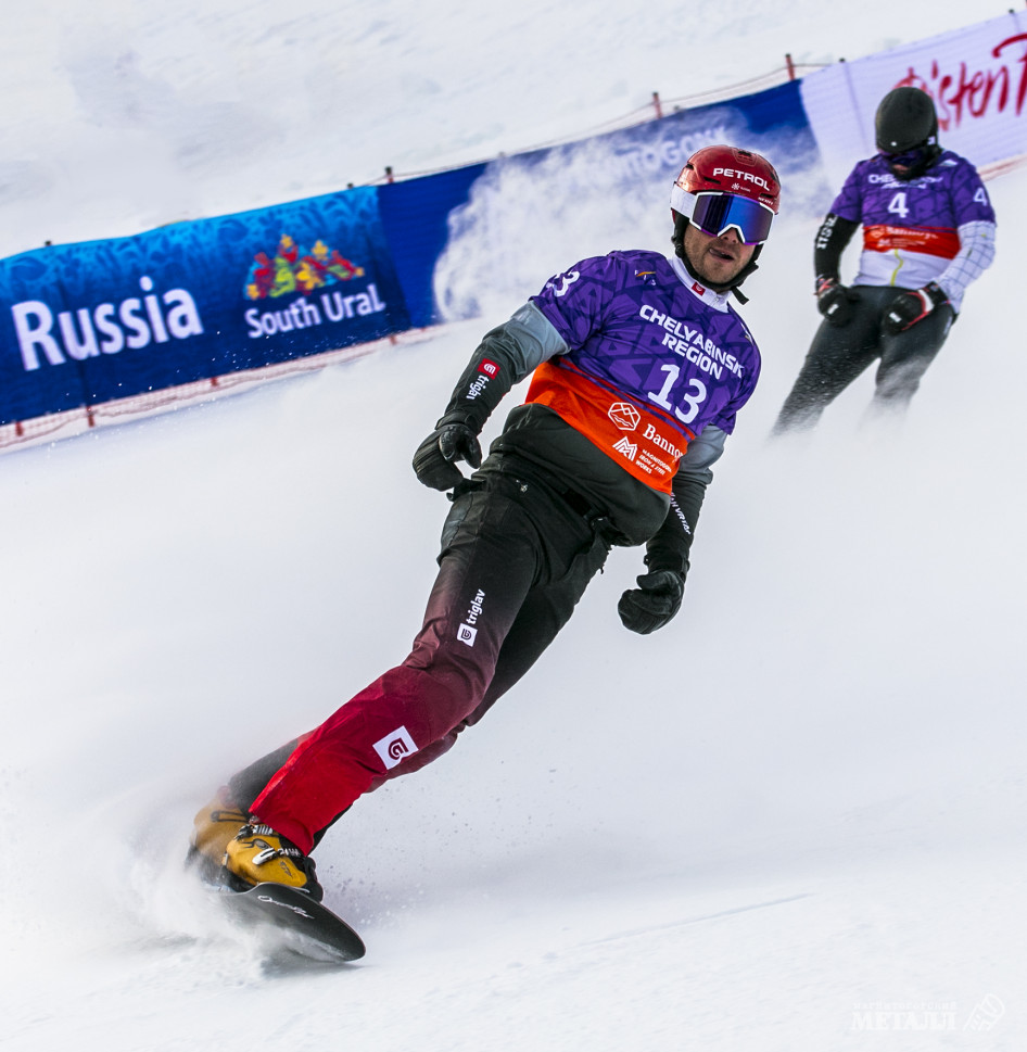 Для сборной России по сноуборду первый день первого этапа Кубка мира, который третий раз принимает горнолыжный центр «Металлург – Магнитогорск», прошёл удачно: одно золото и одна бронза.(фото 5)