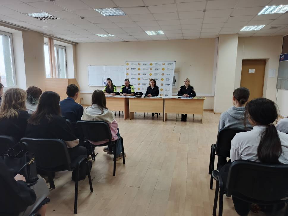 Очень важная работа | Фотография 1