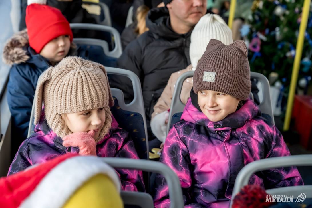 Шёл по улице трамвай… новогодний | Фотография 8