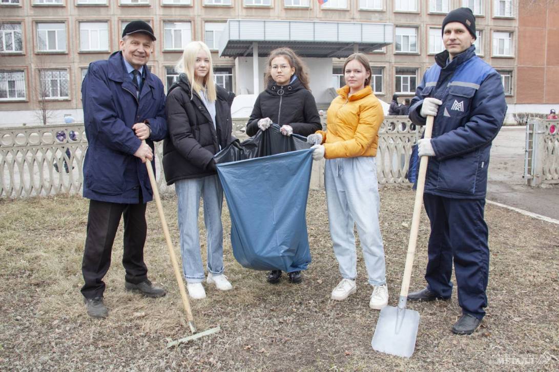 На газонах становится чище | Фотография 9