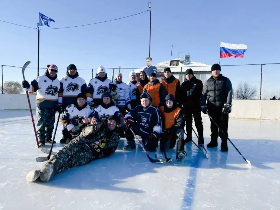 Жаркие встречи на льду | Фотография 1