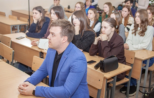 Студентам – опыт, школам – помощь