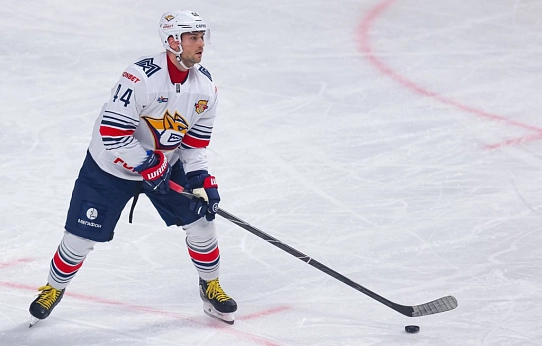 «Металлург» подтвердил статус лидера