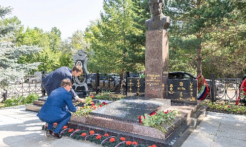 Народный директор