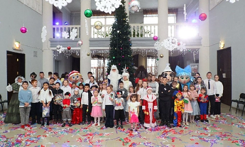 Новогодняя атмосфера от ММК-УГОЛЬ