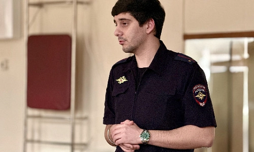 Полицейский предупредил медиков