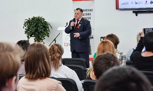 Вспомнить подвиги дедов и прадедов