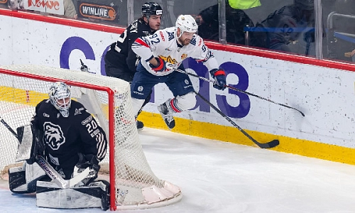 «Звенит в ушах лихая музыка атаки»