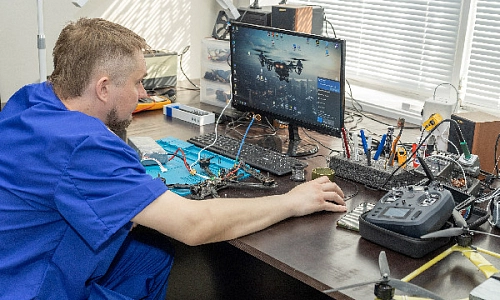 Жизнь продолжается