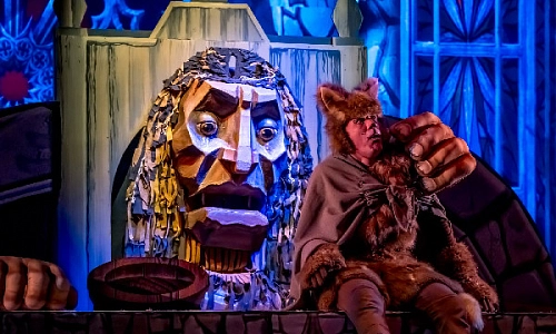 Коты приносят счастье