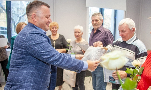 Надо жить на свете ярко!