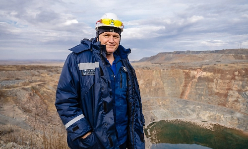 Горняк – профессия мужская