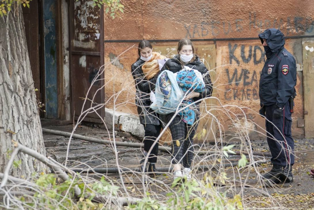 В Магнитогорске горел жилой дом | Фотография 4