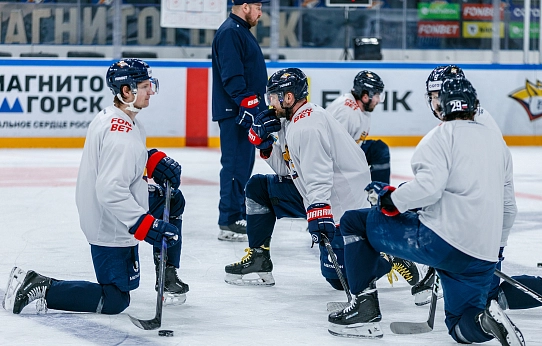 Восточная классика: противостояние и подарки болельщикам