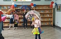 Маленькие дети на большой планете
