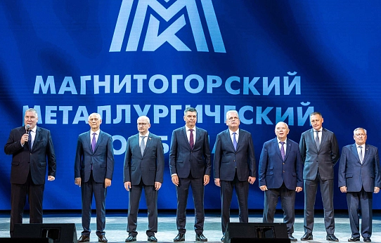 Первые поздравления – ветеранам