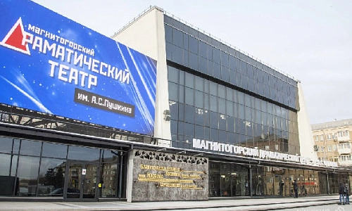 Полные залы, «Золотая маска» и премьеры