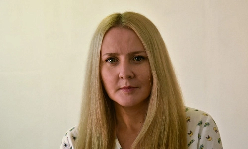 «Белым по белому согласно тишине…»