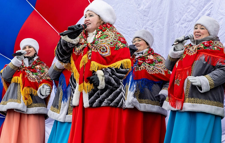 Горячий зимний праздник