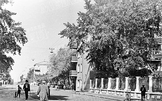 Улочки левобережья Улочки левобережья