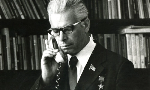 Выдающийся директор ММК