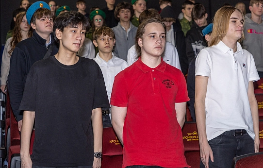 Встретиться, поговорить, обняться…