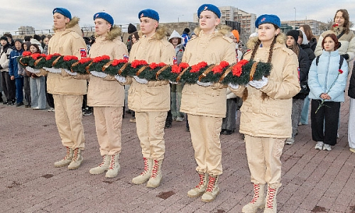 Подвиг твой бессмертен…