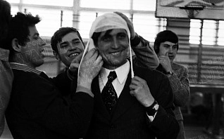 А, ну-ка, парни! А, ну-ка, парни!