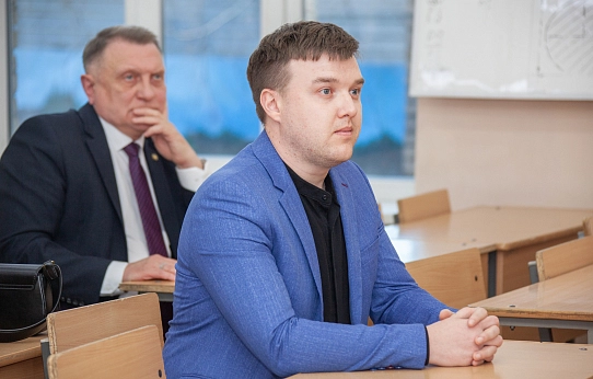 Студентам – опыт, школам – помощь